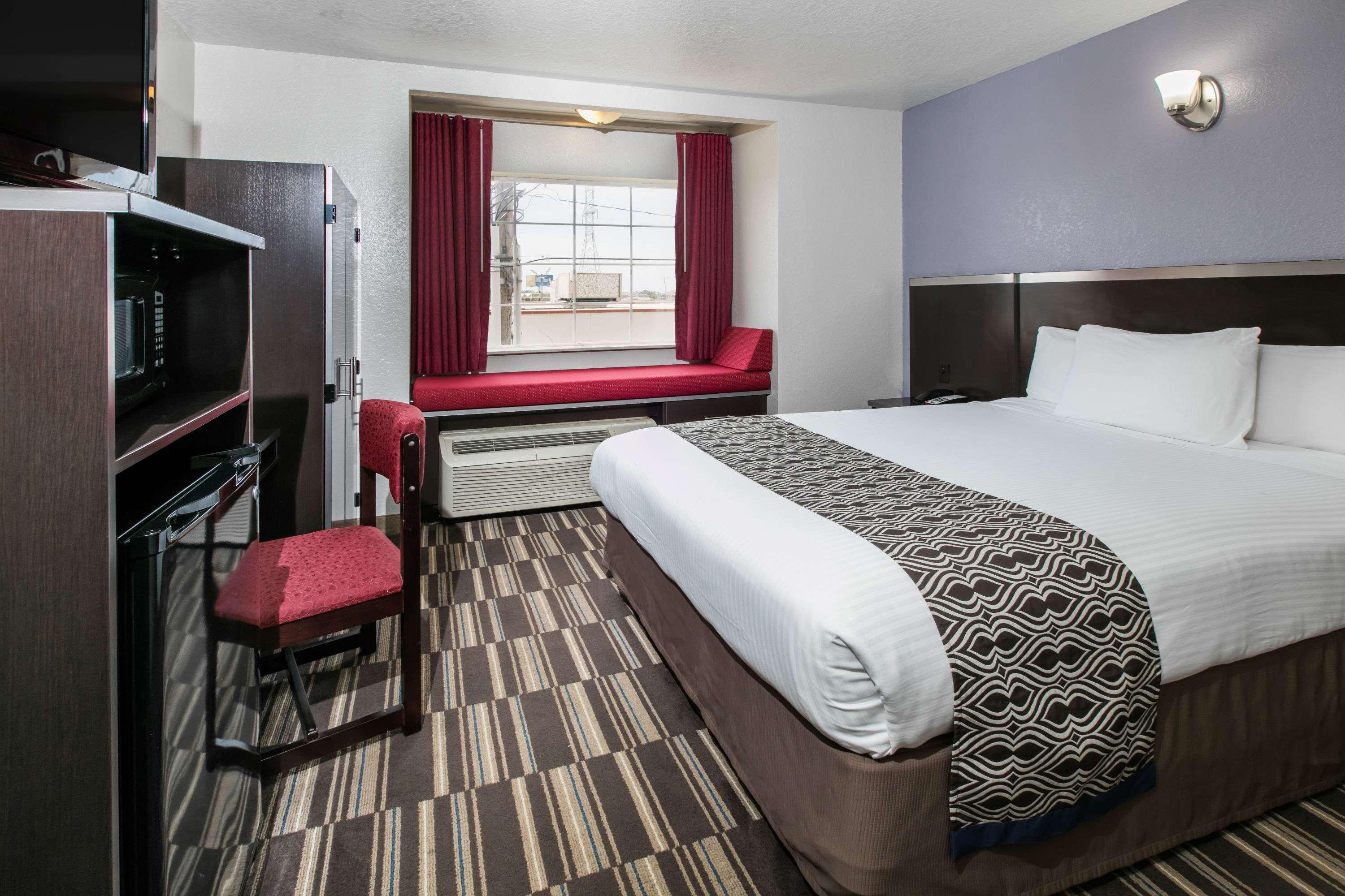 Microtel Inn & Suites By Wyndham Oklahoma City Airport Bethany Exterior foto