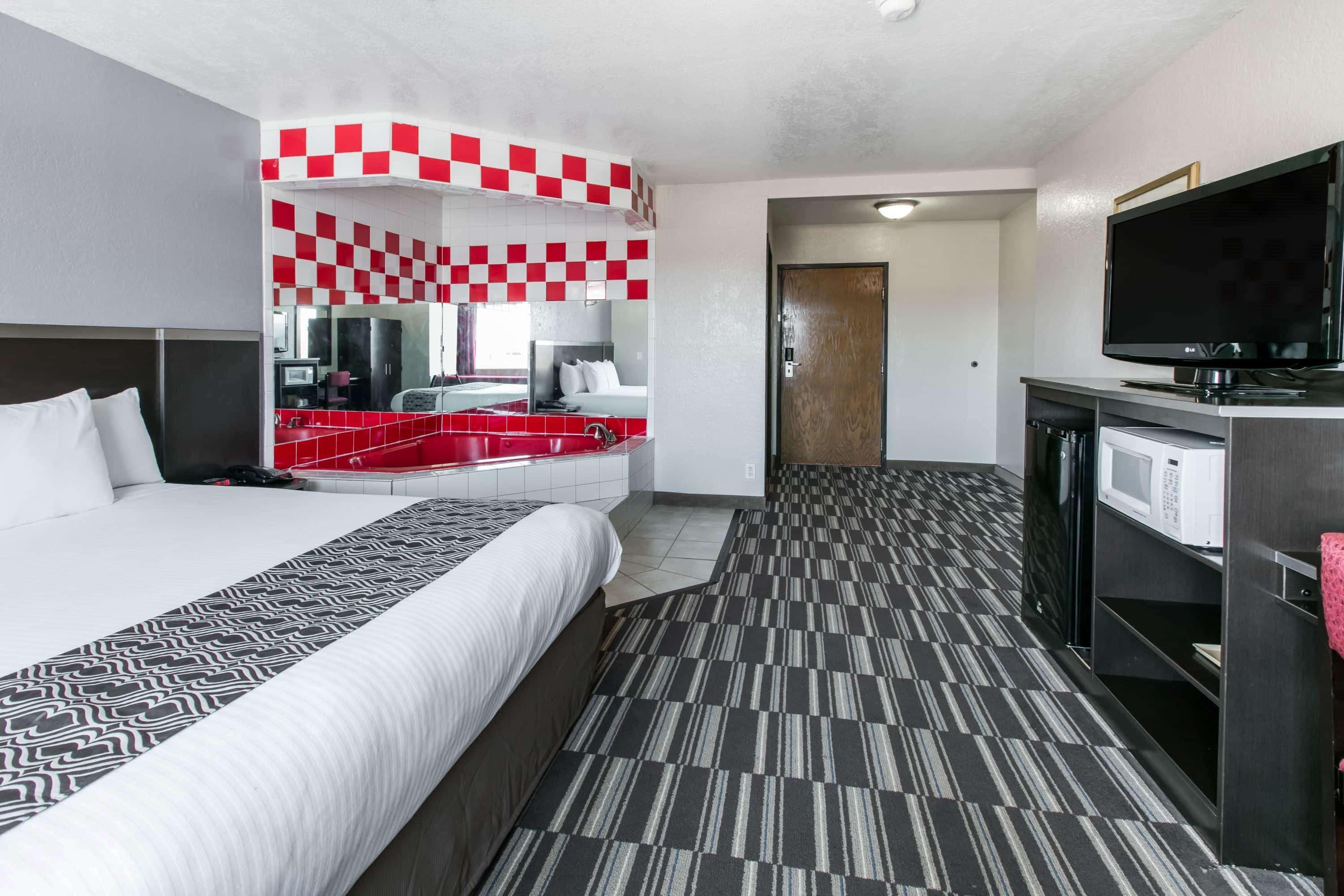 Microtel Inn & Suites By Wyndham Oklahoma City Airport Bethany Exterior foto