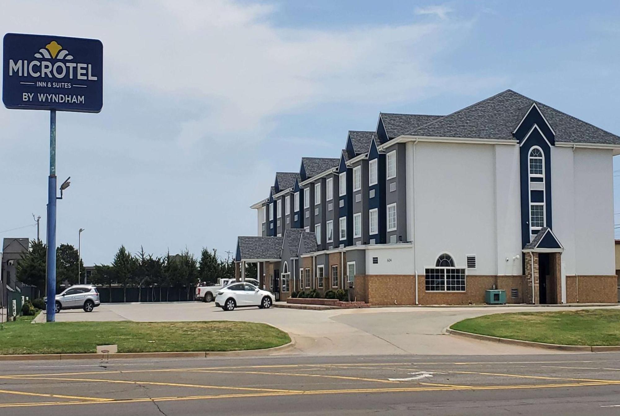 Microtel Inn & Suites By Wyndham Oklahoma City Airport Bethany Exterior foto
