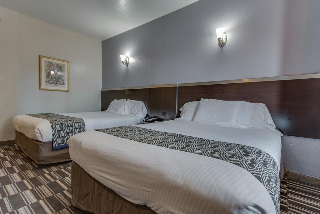 Microtel Inn & Suites By Wyndham Oklahoma City Airport Bethany Habitación foto